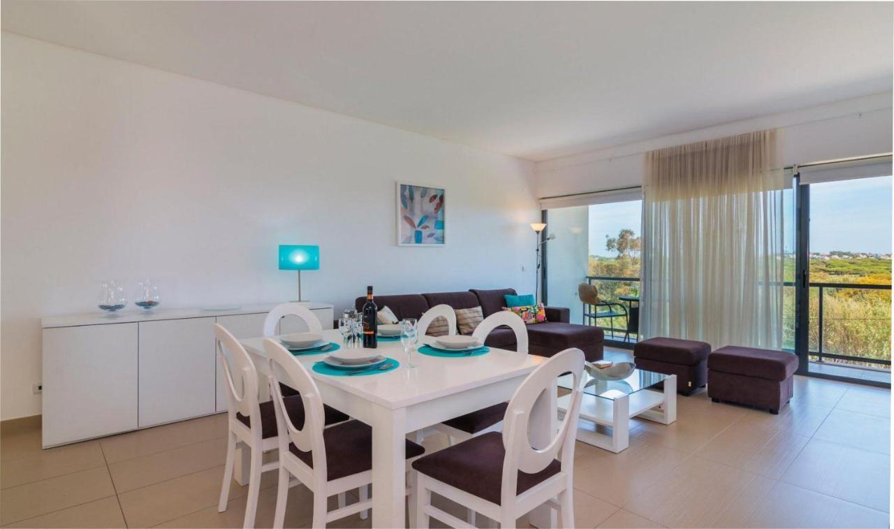 Apartamentos Cavalo Preto Beach Resort קווארטיירה מראה חיצוני תמונה