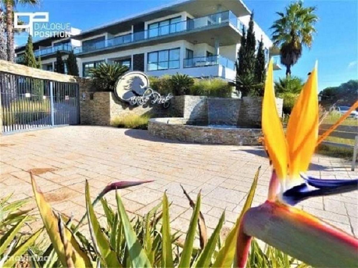 Apartamentos Cavalo Preto Beach Resort קווארטיירה מראה חיצוני תמונה