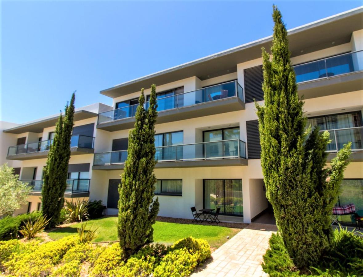 Apartamentos Cavalo Preto Beach Resort קווארטיירה מראה חיצוני תמונה